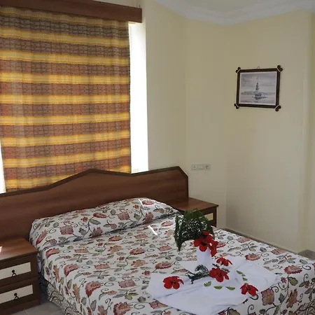 Hotel de apartamente Myra 2*