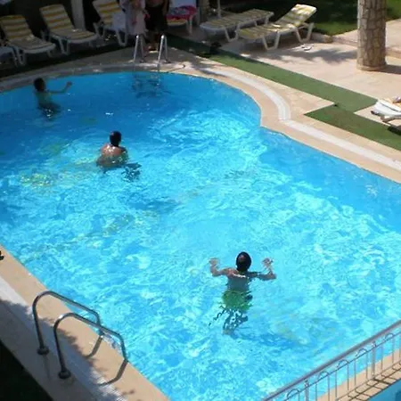 Apart Otel Myra 2*