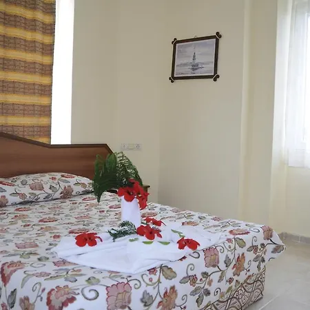 Hotel apartamentowy Myra Side