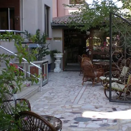 Hotel apartamentowy Myra