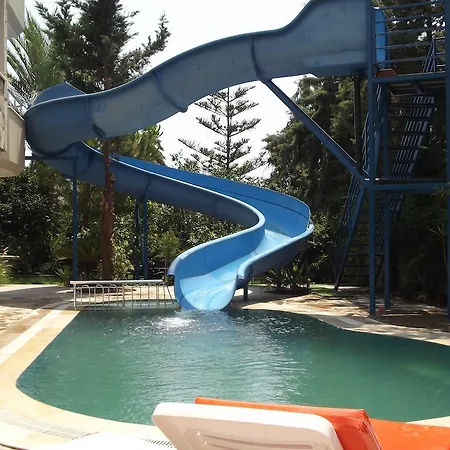 Apart Otel Myra 2*