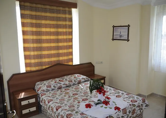 Aparthotel Myra 2*