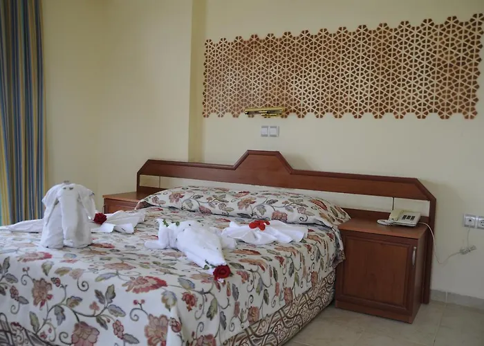 Aparthotel Myra