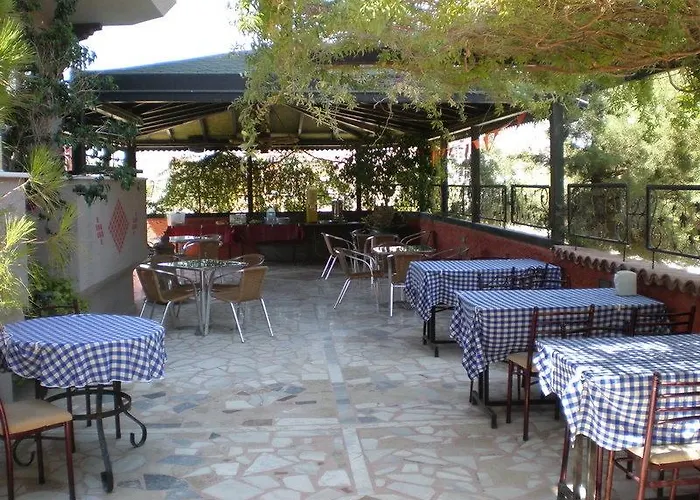 Aparthotel Myra 2*